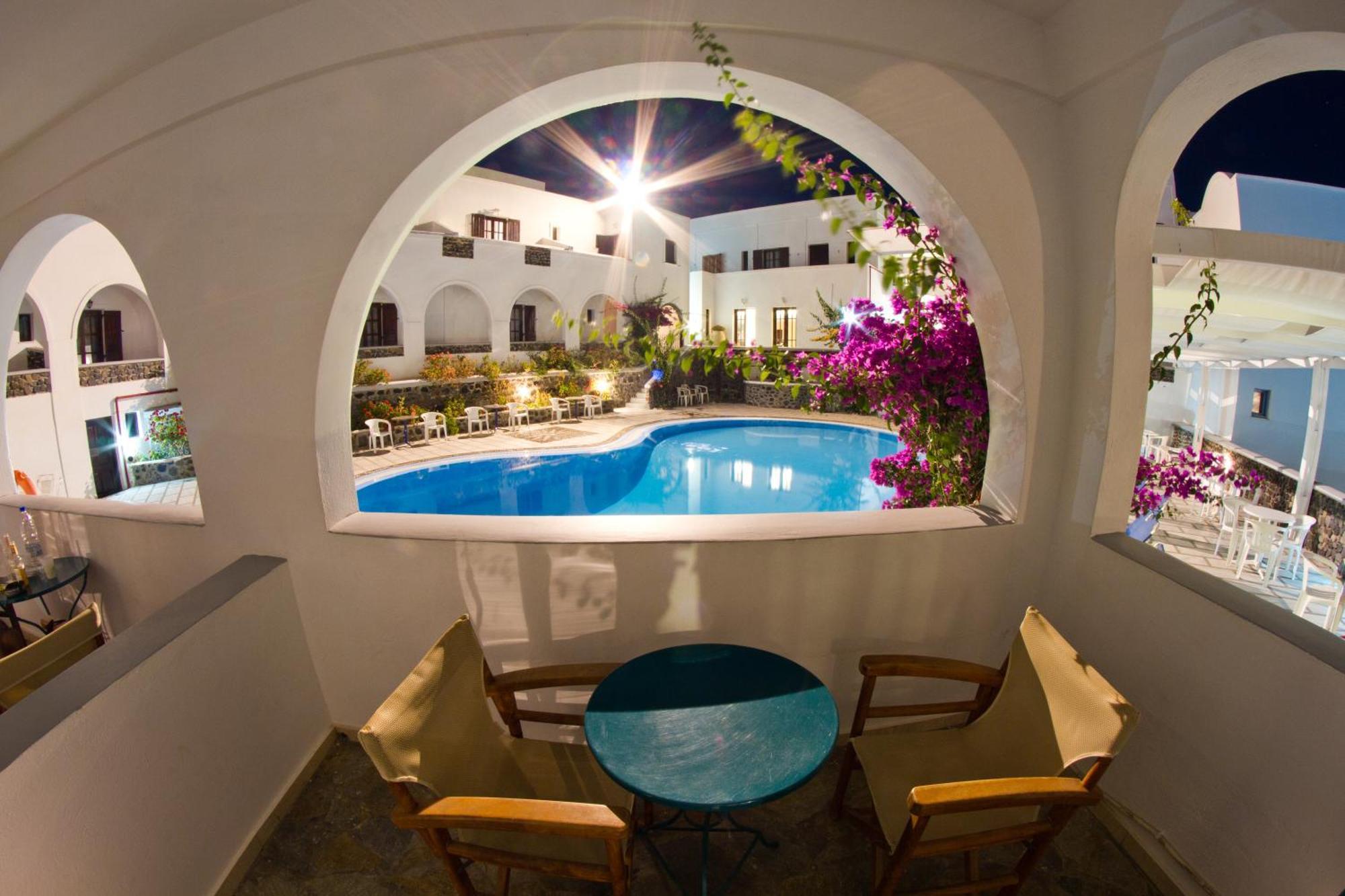 New Haroula Hotel Fira  Ngoại thất bức ảnh