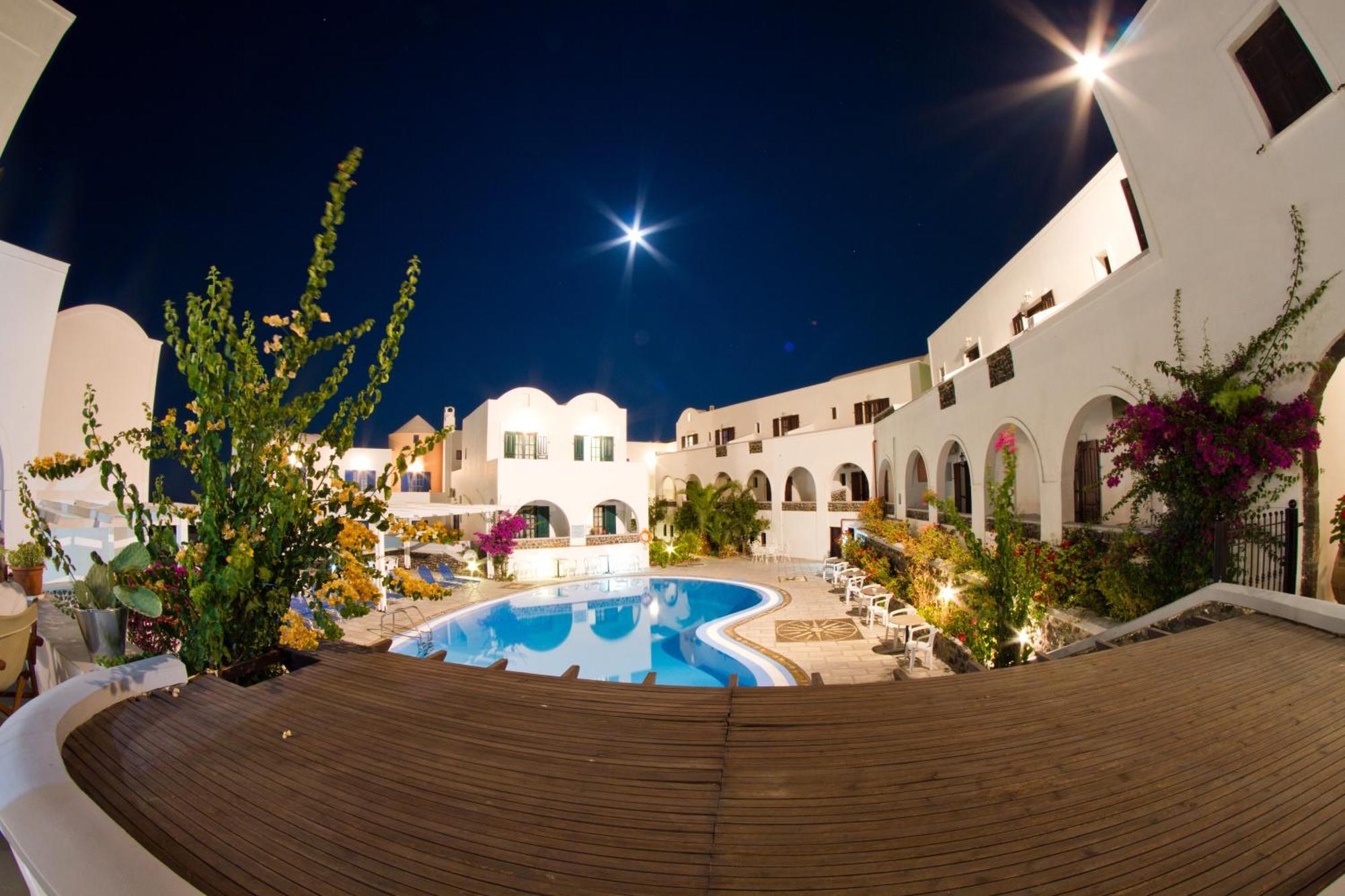 New Haroula Hotel Fira  Ngoại thất bức ảnh