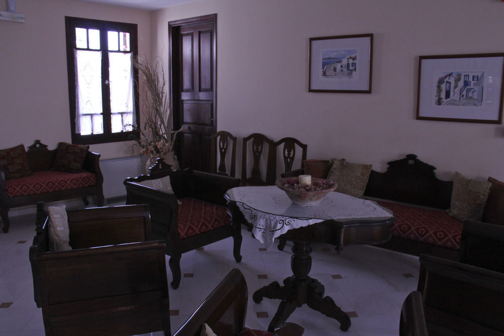 New Haroula Hotel Fira  Ngoại thất bức ảnh